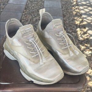 STEVE MADDEN WOMEN'S‎ MIGRATE SNEAKER SIZE 6M